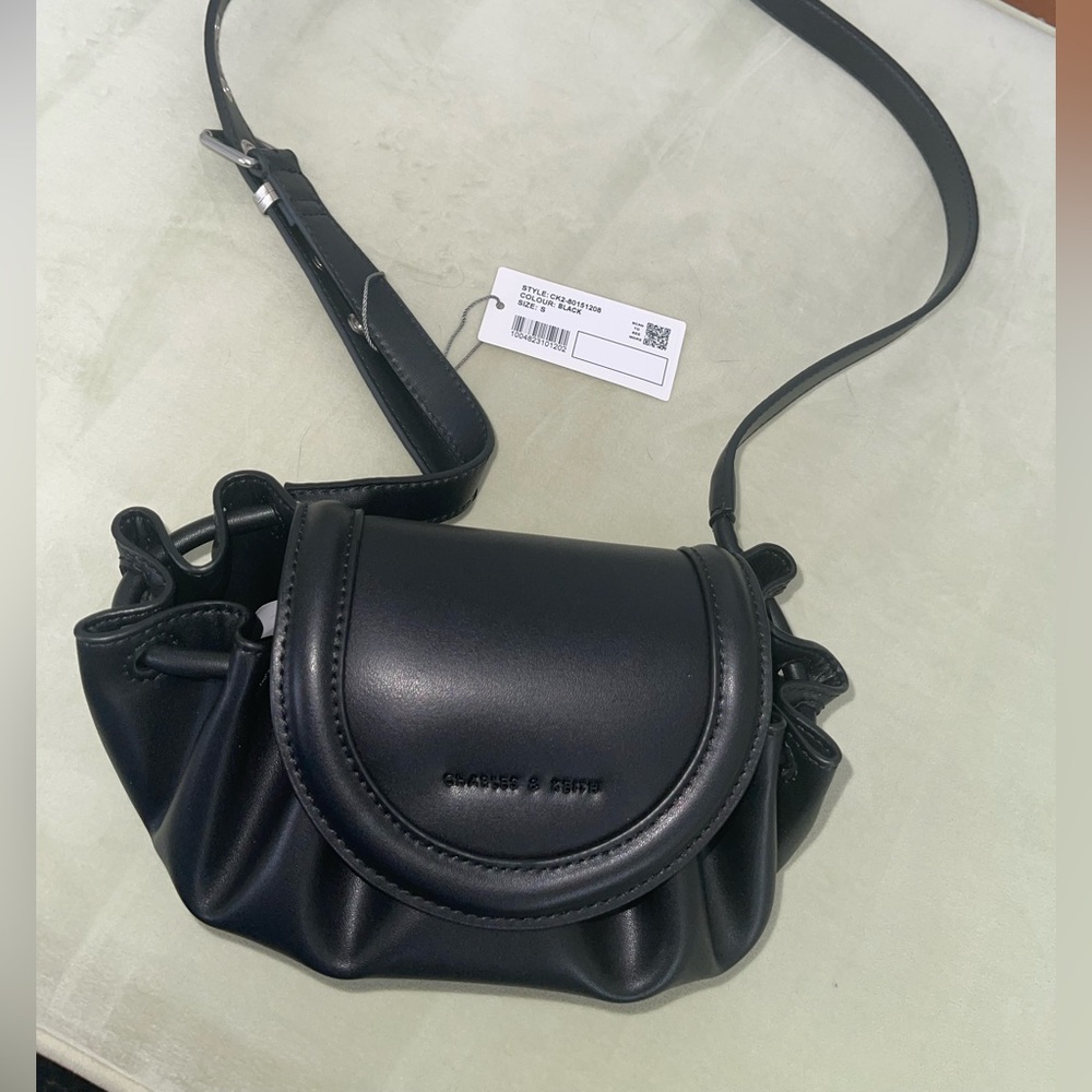 *NEW* Charles & Keith mini purse